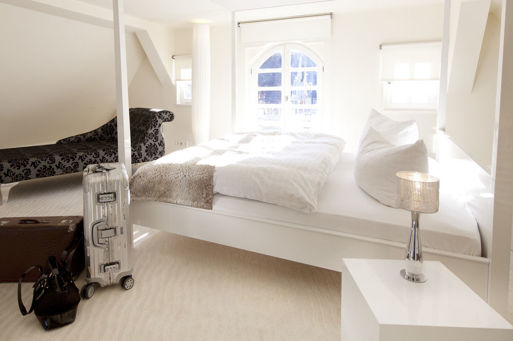 Boutique Hotel Pfauen Schorndorf  Ngoại thất bức ảnh