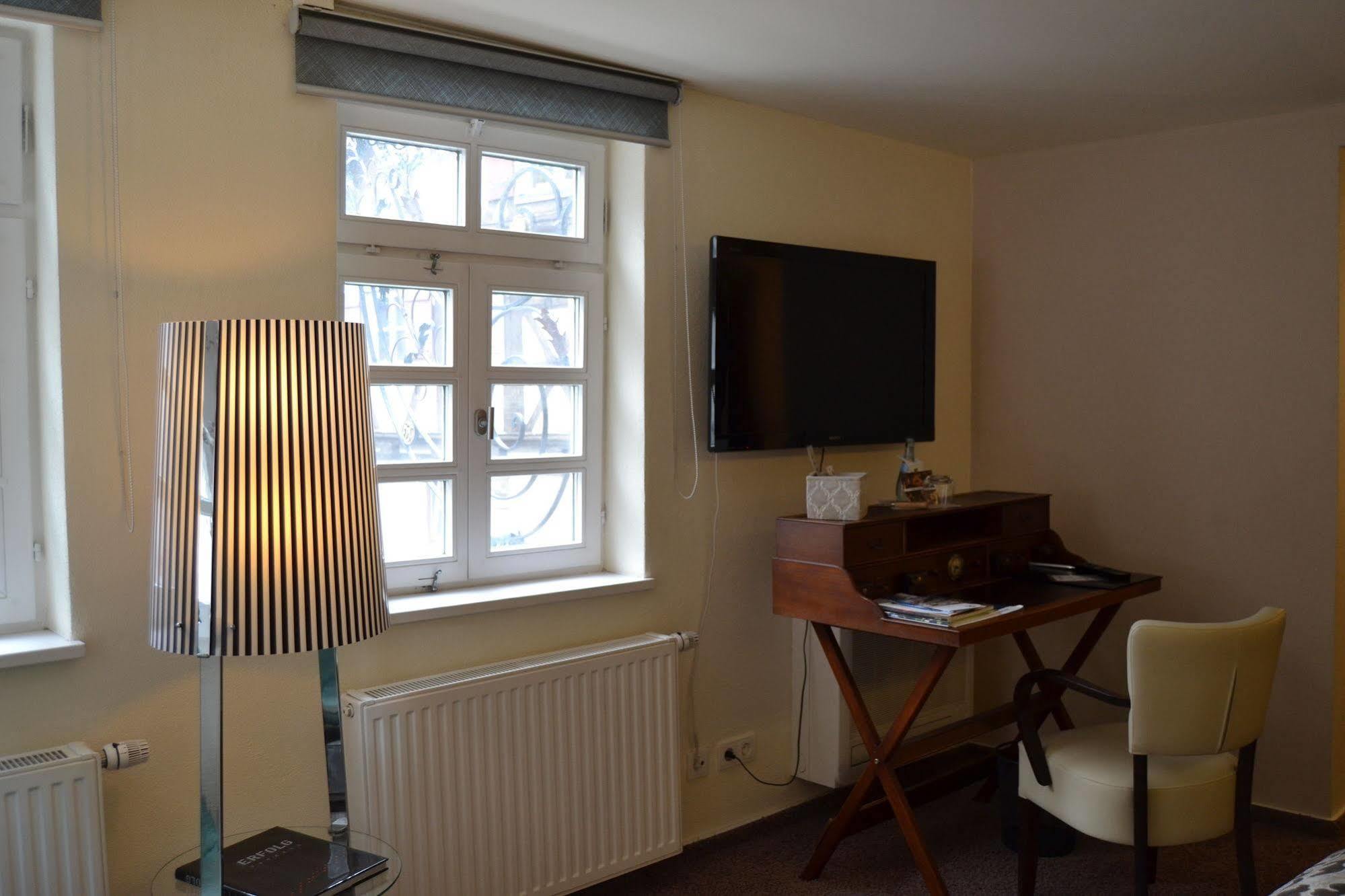 Boutique Hotel Pfauen Schorndorf  Ngoại thất bức ảnh